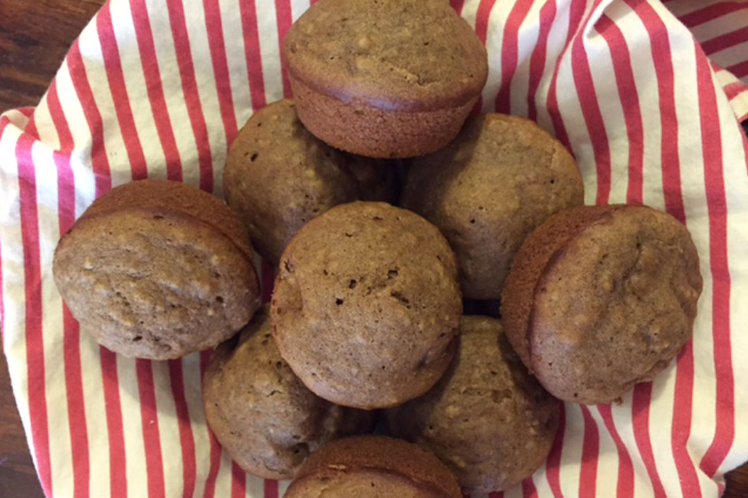 Recipe: Apple Spice Muffins